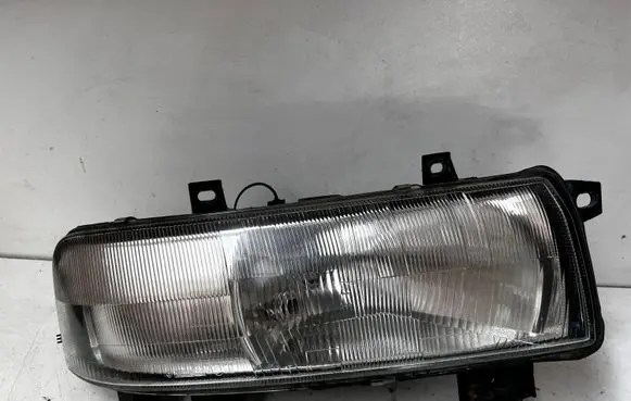 Opel Movano A Headlight/headlamp 7700352104F