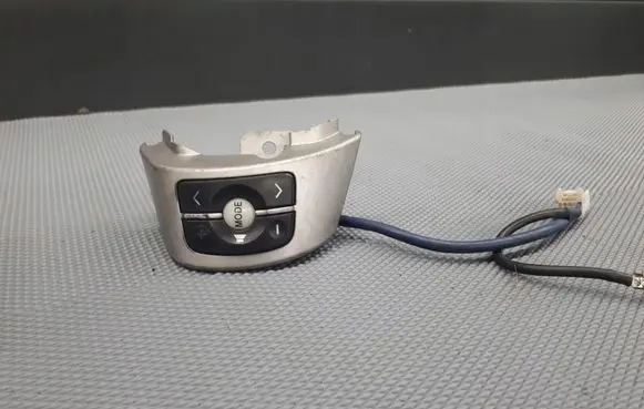 Toyota Yaris Fog light switch 