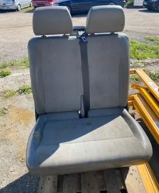 Volkswagen Transporter - Caravelle T5 Front double seat 7H0881303F 7H0010353F 0108080R