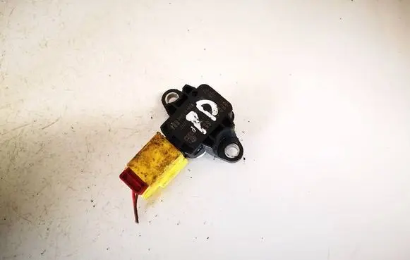 Mitsubishi Lancer X Airbag deployment crash/impact sensor 8p0955557