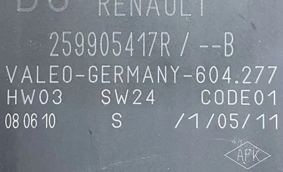Renault Megane III Trunk lid opening control unit 
