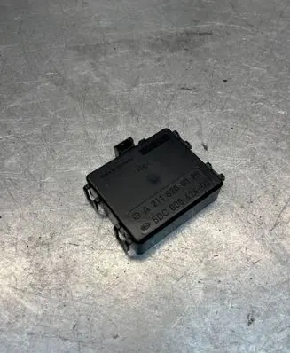 Mercedes-Benz E W211 Rain sensor A2118206026 5DC00842406