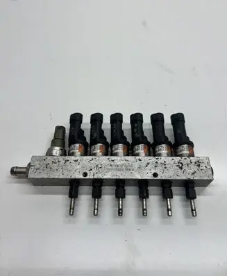Chrysler Pacifica Fuel injection (other) 67R010185 110R000005
