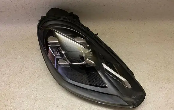 Porsche Cayenne (92A) Headlight/headlamp 7P5941036 017450200055547