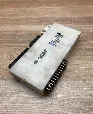BMW 5 E39 Comfort/convenience module 6901228 5DK007047