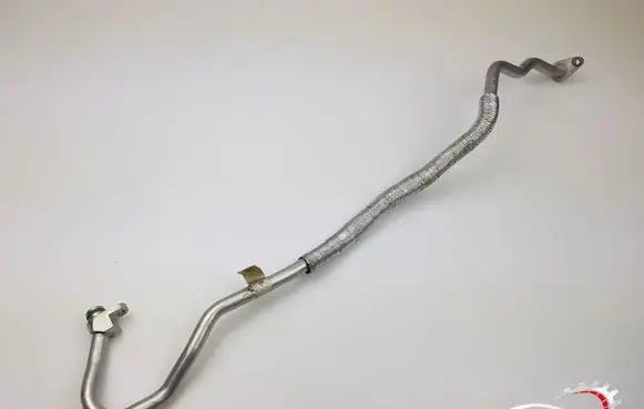 BMW 7 G70 Turbo turbocharger oiling pipe/hose 8831813