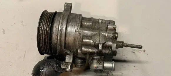 BMW 7 E65 E66 Power steering pump