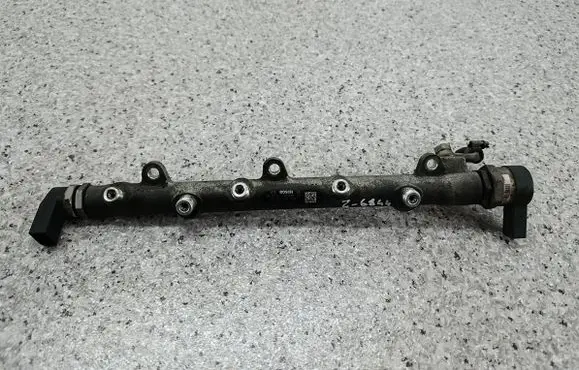BMW 3 E90 E91 Fuel main line pipe 7787164