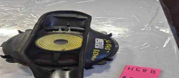Mercedes-Benz S W220 Subwoofer speaker 2208200602