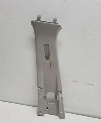Renault Captur (B) pillar trim (top) 769147820R