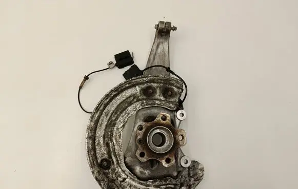 BMW 5 G30 G31 Front wheel hub 6871194 6884385