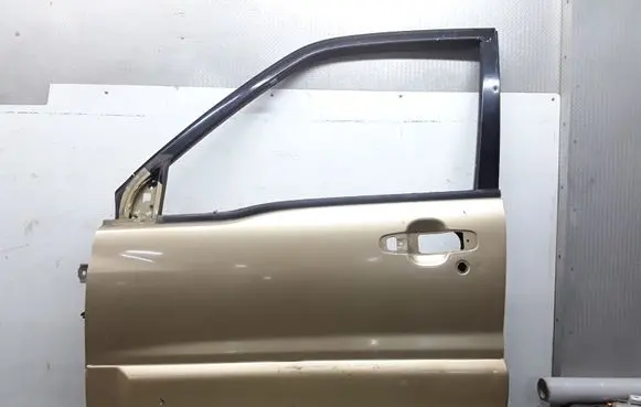 Suzuki Grand Vitara I Front door