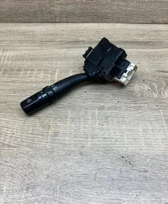 Toyota Avensis T250 Indicator stalk 173650