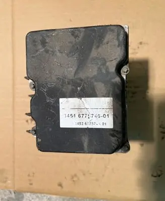 BMW 5 E60 E61 ABS Pump 6775746