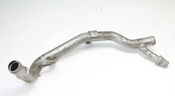Mercedes-Benz A W176 Engine coolant pipe/hose A1332000551