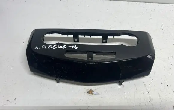 Nissan Rogue Climate control/heater control trim