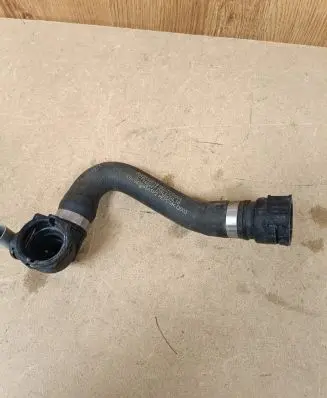Mercedes-Benz GLC X253 C253 Engine coolant pipe/hose A2535018182