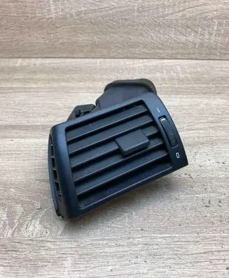 BMW 3 E46 Dashboard side air vent grill/cover trim 8361897