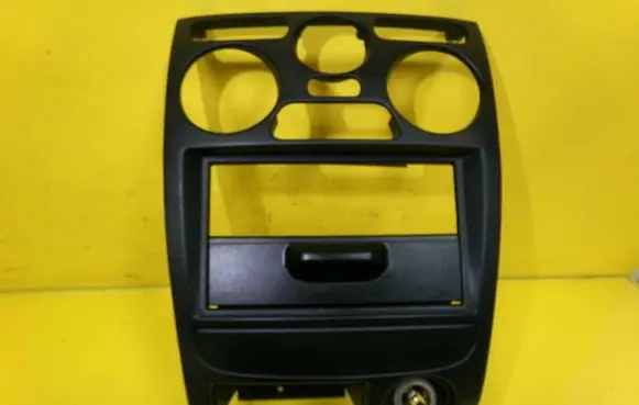 Mitsubishi Carisma Panel trim MR114355