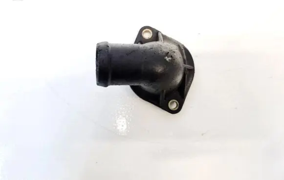 Audi A4 S4 B5 8D Engine coolant pipe/hose 030121121b