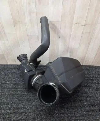 BMW 3 G20 G21 Intake resonator 8656981 13718656981
