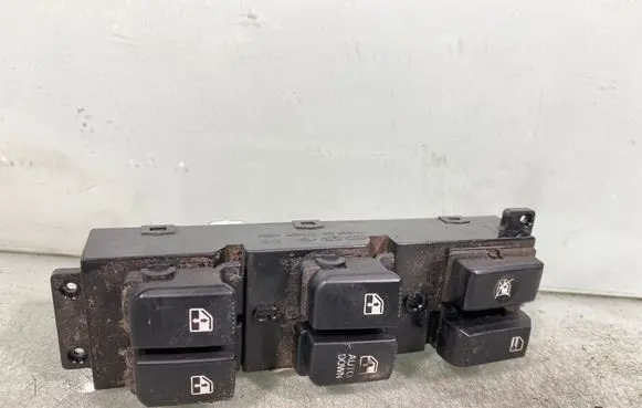 Hyundai Santa Fe Electric window control switch 371495