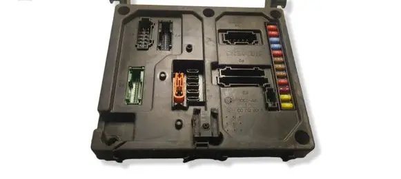 Volkswagen Sharan Fuse module S120042300F