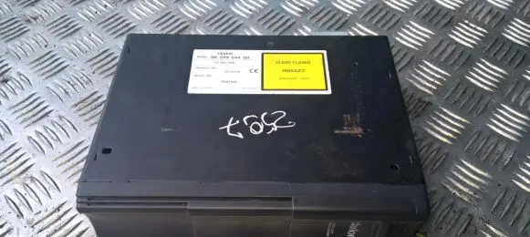 Peugeot 206 CD/DVD changer 9628964480