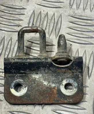Mercedes-Benz Sprinter W906 Loading door lock loop/hook striker A9067400032