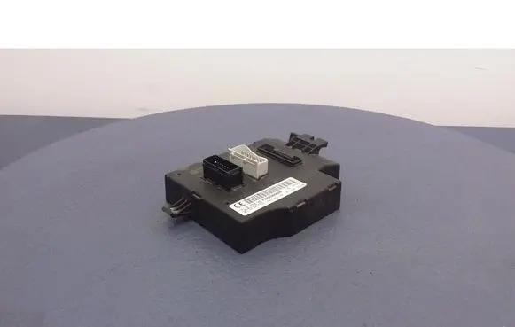 Renault Trafic II (X83) Fuse box set P8200409680C