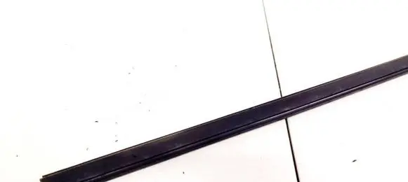 Renault Espace III Rear door glass trim molding