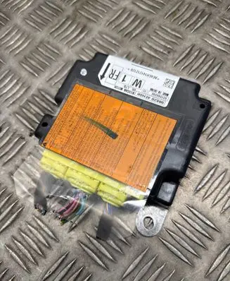 Nissan Qashqai Airbag control unit/module 988204EH0B AE4EH1412 627260200