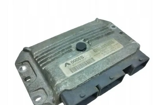 Renault Megane II Engine control unit/module 9073770038