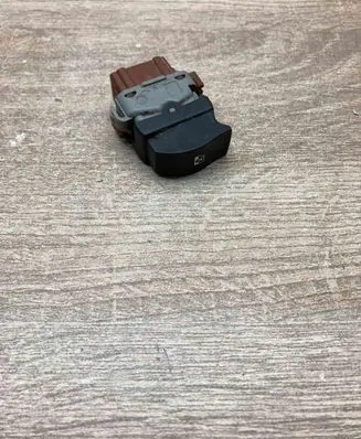 Renault Megane II Electric window control switch 2808201 220507A