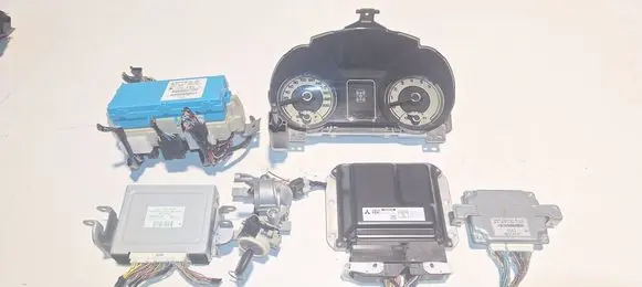 Engine ECU kit and lock set