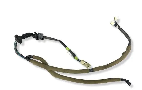 Toyota Avensis T250 Tailgate/trunk wiring harness 8218405100