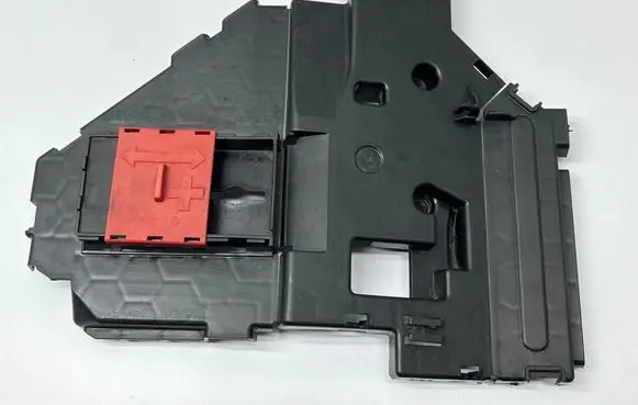 Mercedes-Benz GLC X253 C253 Fuse box cover DBPD925