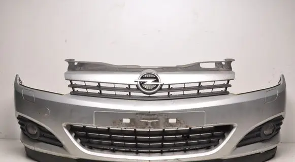 Opel Astra H Front bumper 