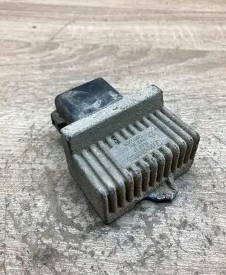 Renault Laguna II Glow plug pre-heat relay 770015078