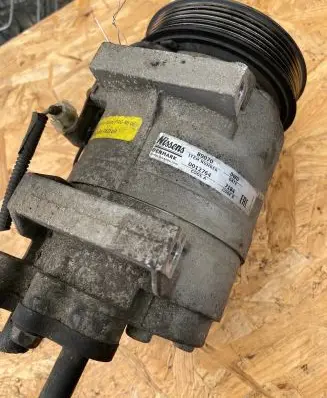 Volvo V70 Air conditioning (A/C) compressor (pump) 0012764 89070 7184