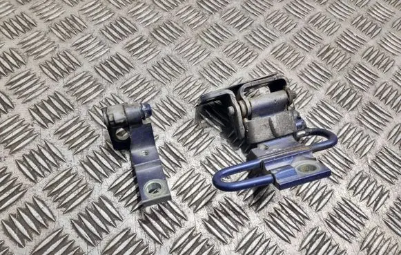 Front door hinge set