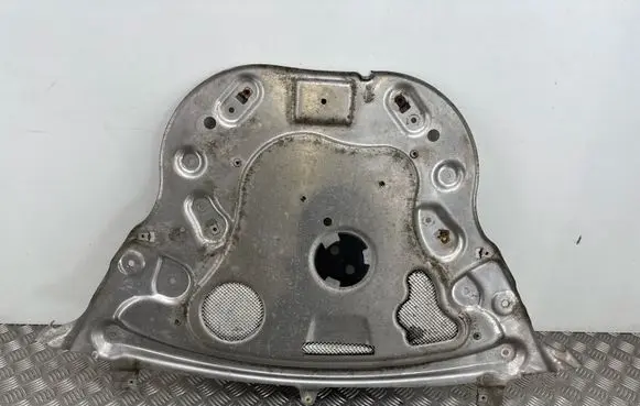 BMW 5 F10 F11 Engine splash shield/under tray 677772703
