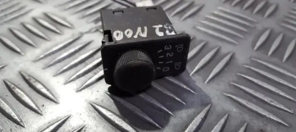 Nissan Primera Headlight level height control switch