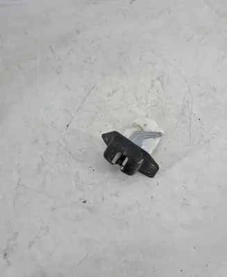 Nissan Rogue Loading door lock