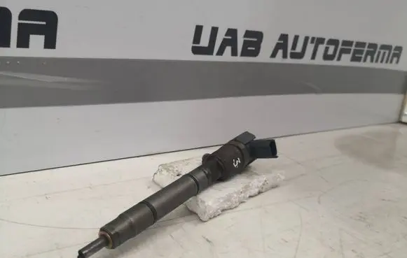 KIA Ceed Fuel injector 338002A900