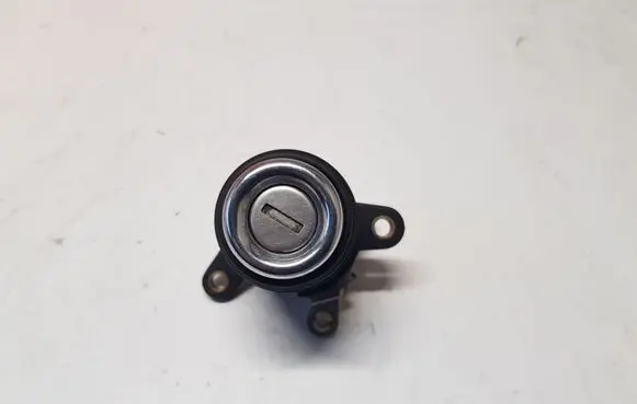 Audi 200 Tailgate exterior lock 893862055