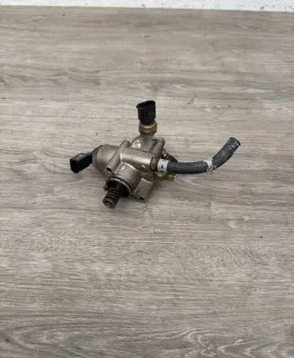 Audi A6 S6 C6 4F Fuel injection high pressure pump 06F127025H 06E906051K