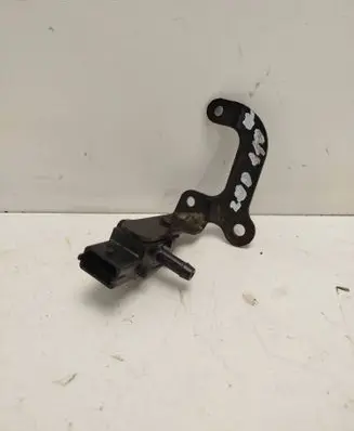 Opel Insignia A Vacuum valve 55566127