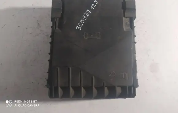 Volkswagen PASSAT B6 Fuse module 3C0937125