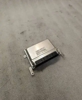 Audi A8 S8 D2 4D Engine control unit/module 4D0907401G 28RTE267 0281001773